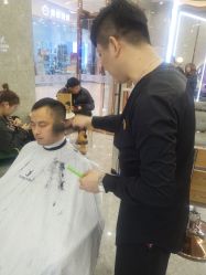 -Meng Lang 梦郎白金店