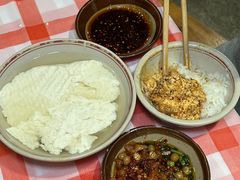 -老方桌烂蹄花川菜馆(九龙坡店)
