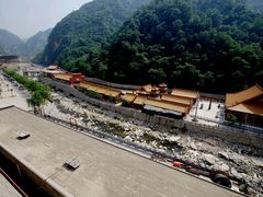 -沣峪森林公园龙潭戏水景区
