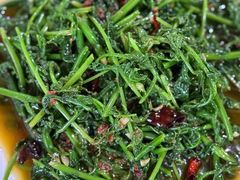 -汤锅大王(新平曹苏黄牛汤锅有限公司)