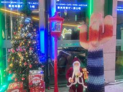 -Famous肥猫墨西哥音乐餐吧(五棵松华熙LIVE店)