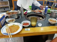 -锤头鲨毛肚海鲜烤肉自助餐厅(国购广场店)