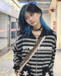 -茶发Salon·烫发染发理发