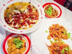 -禄鼎记·排队俩小时都要吃的酸菜鱼(石牌桥店)