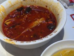 -渝是乎酸菜鱼·川渝小炒(新世界百货望京店)