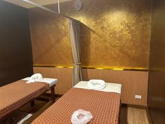 -Let’s Relax Spa(Siam Square One)