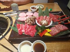 -炼火烤肉店