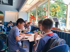 -物质生活书·酒吧