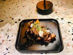 香煎小鱿鱼配洋葱姜-La Maison 夜来香(进贤路店)