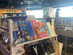 -浣熊唱片店(上海影城店)
