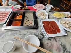 -月满大江经典成都火锅(麻城店)