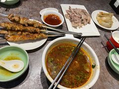 -贯贯吉·清真餐厅(浙江中路店)