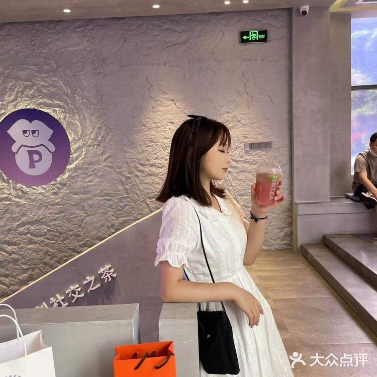 新晋网红拍照地[调皮]这家奶茶我爱