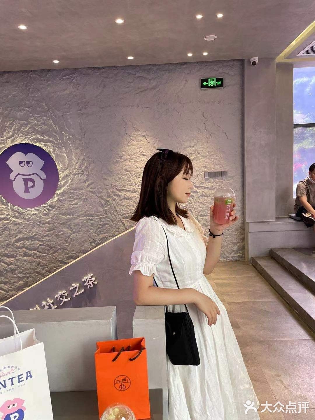 新晋网红拍照地[调皮]这家奶茶我爱