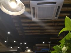 大堂-陈记农家挂炉烤肉(雁南一路店)