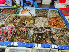 -霞涌市场海鲜摆卖区