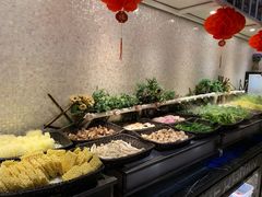 -锅儿欢海鲜火锅烤肉自助餐(东港凯虹店)