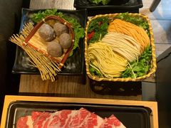 -湊湊火锅·茶憩(新中关购物中心店)