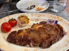 -MONICH牛排融合餐厅(和义大道购物中心店)