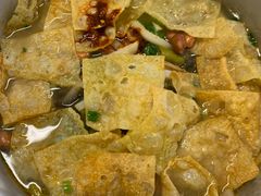 -丽丽三鲜螺蛳粉(田林路店)