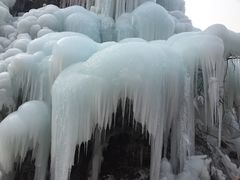 -大平台龙居瀑布旅游区