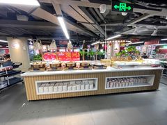 -四囍码头海鲜烧烤自助火锅(外滩南京东路悦荟广场店)