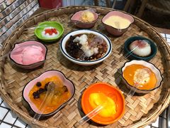 自助甜品-董眼镜火锅(洪崖洞总店)