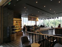 -星巴克臻选(湖滨道店)