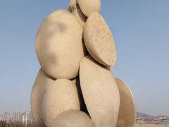 -青岛石老人海水浴场
