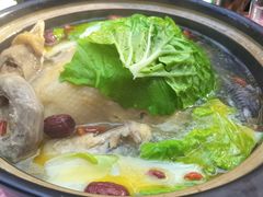 土鸡煲-国生茶庄·地道农家菜团建活动