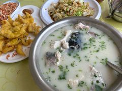 雪野鱼头汤-雪湖煜辰鱼头老店(雪野湖店)