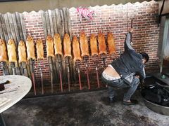 -三亚火车头万人海鲜广场