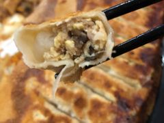猪肉三鲜锅贴-大眼锅贴饺子(河西店)