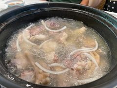 -东椰·海南椰子鸡火锅(朝阳门店)