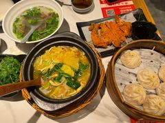 -馋三尺蟹粉小笼(人民广场店)