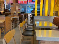 大堂-尊宝比萨(石牌东店)