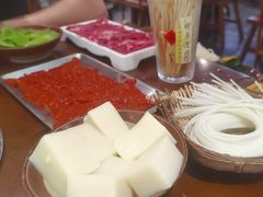 -黔有有贵州酸汤夺夺粉火锅(五味十字店)