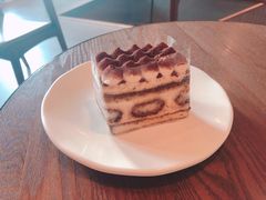 -星巴克(杭州湖滨银泰E区店)