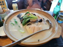 鱼头皇-芳草地度假酒店·野炉中餐厅