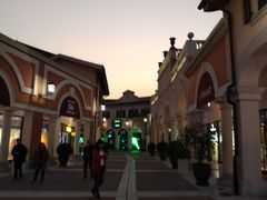 -佛罗伦萨小镇广佛名品奥特莱斯(疏港路店)