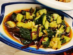 凉拌黄瓜-早酒肖汉老味拌面