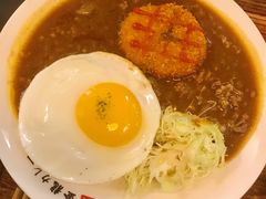 肥牛土豆饼咖喱饭-金龙咖喱