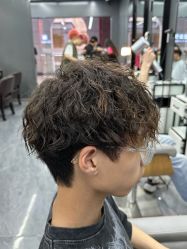 -藤野造型烫发染发