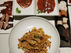 -北平楼·烤鸭·北京菜(牡丹园店)