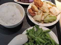 -荟选餐饮徐家汇社区食堂(徐虹北路店)