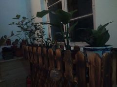 -Rabbit Cafe私房西餐甜点咖啡(栖霞路店)