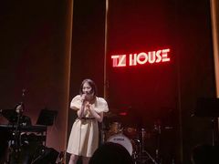 -TZ House音乐现场(来福士中心店)