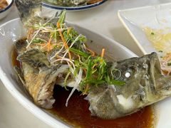 -四川小胡子海鲜(丁村万人海鲜广场店)