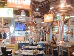 大堂-GOGIYA·咕叽吖韩国传统烤肉店(东方新天地店)