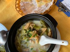 -鲤鱼塘农家山庄